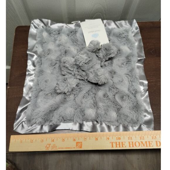 Cloud Island NWT Gray Elephant Lovey Security Blanket Plush 2024 - Picture 7 of 8